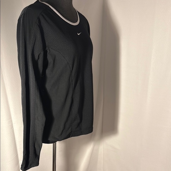 Nike Women's Black and White Long Sleeve Jersey Size M - Picture 4 of 7
